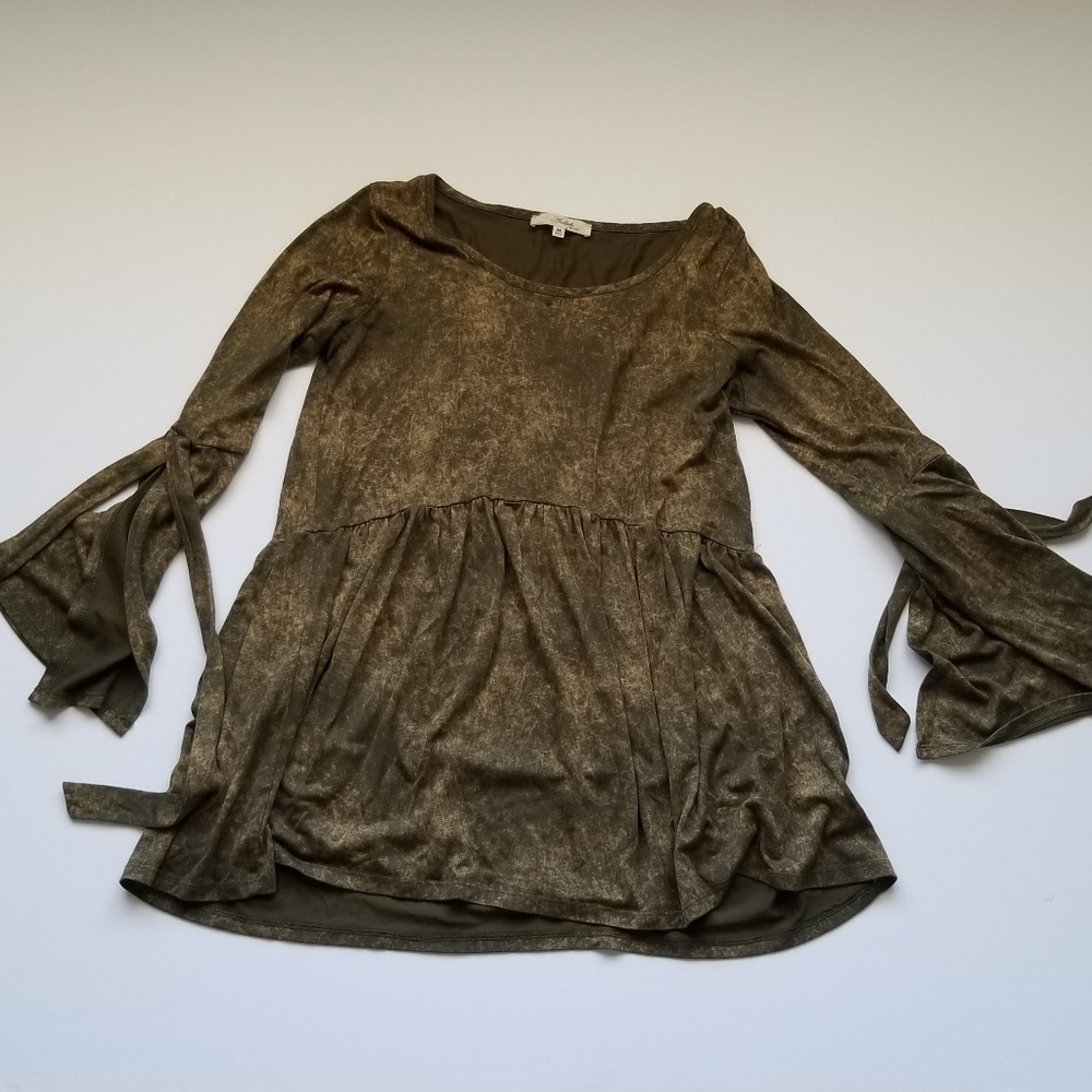 Andree by Unit Women's Long Sleeve Tie Shirt